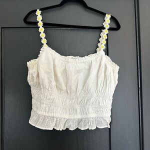 Maeve daisy crop from Anthropologie - size 1x